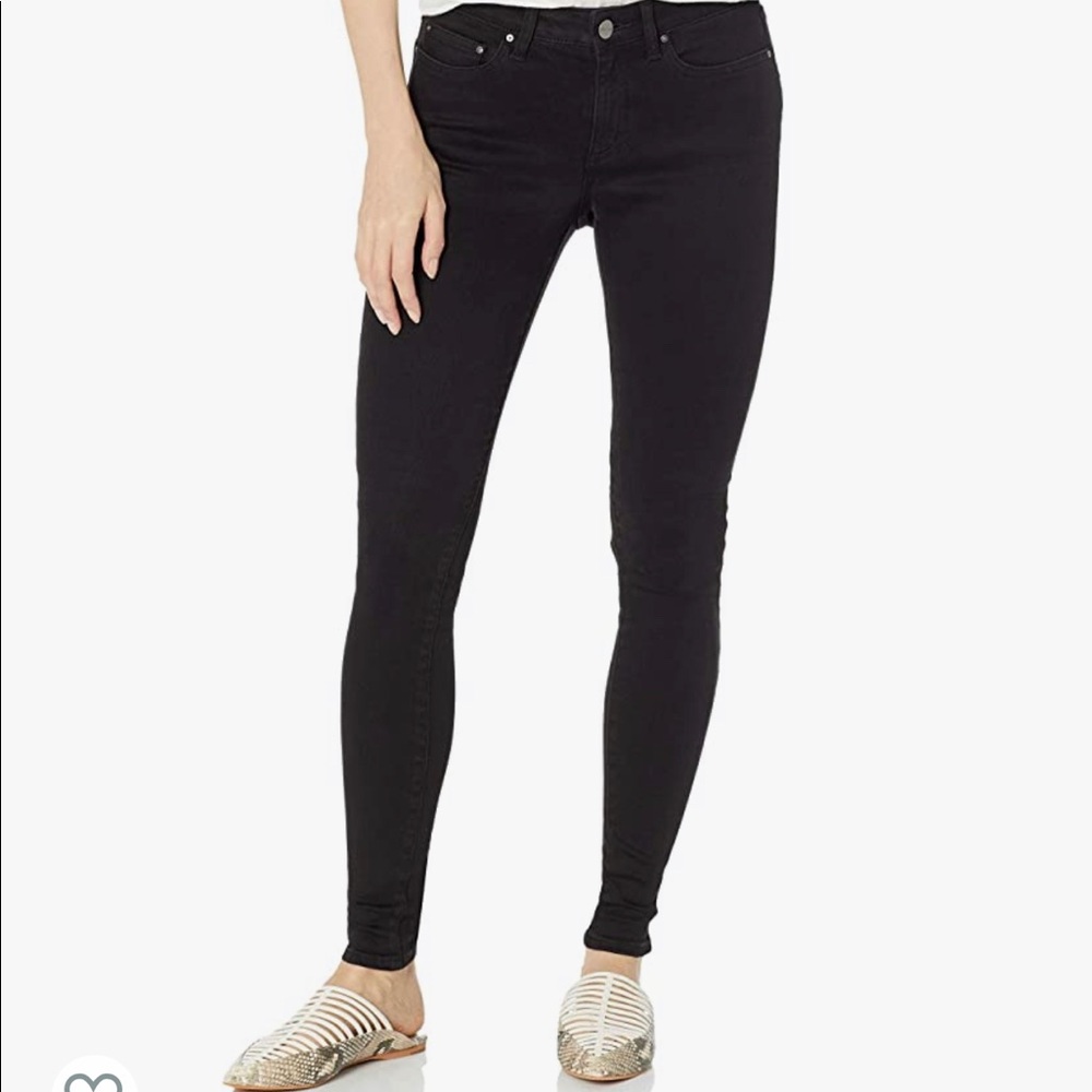 Daily Ritual 5. Pocket Skinny Jeans